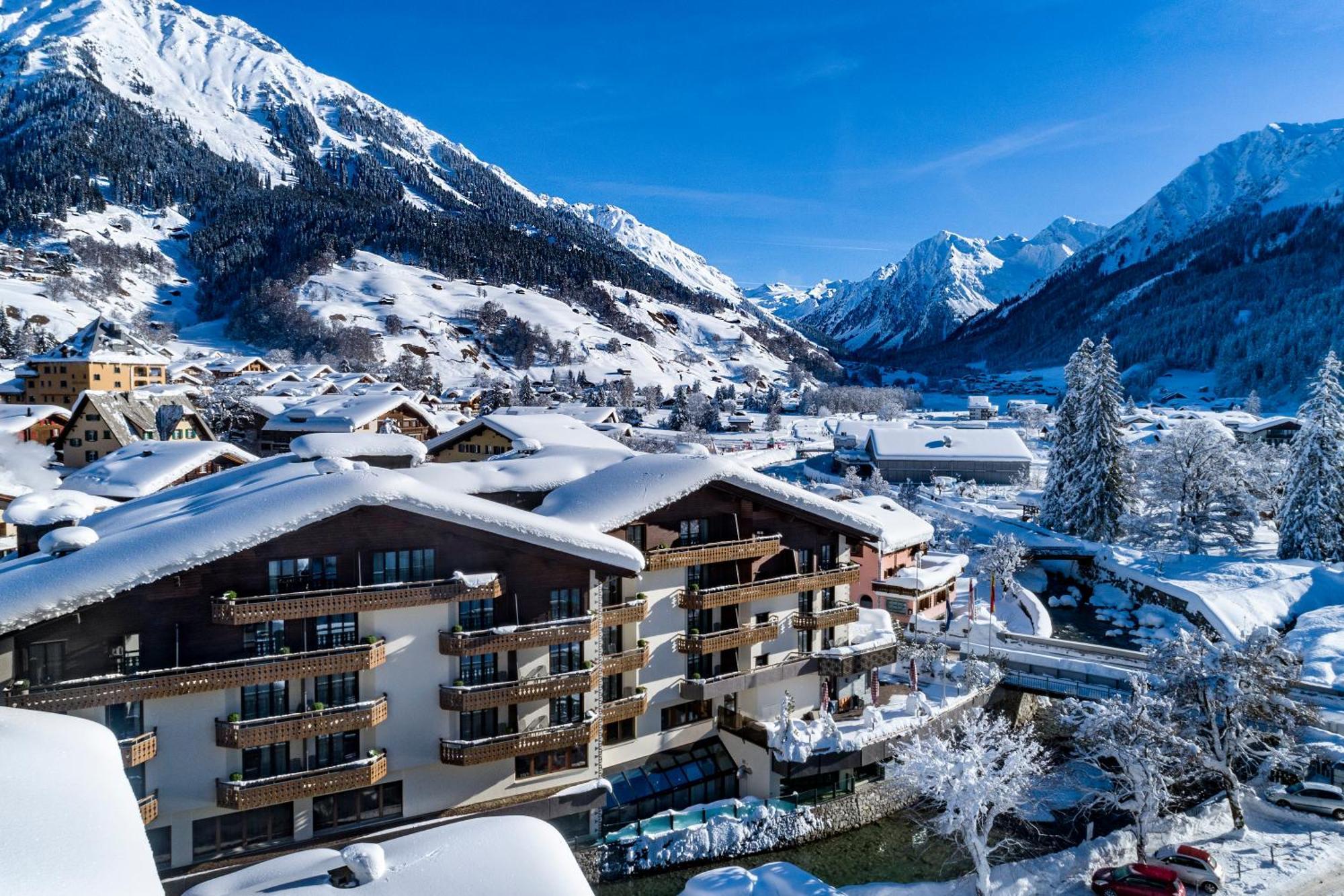 Hotel Piz Buin Klosters Exteriör bild